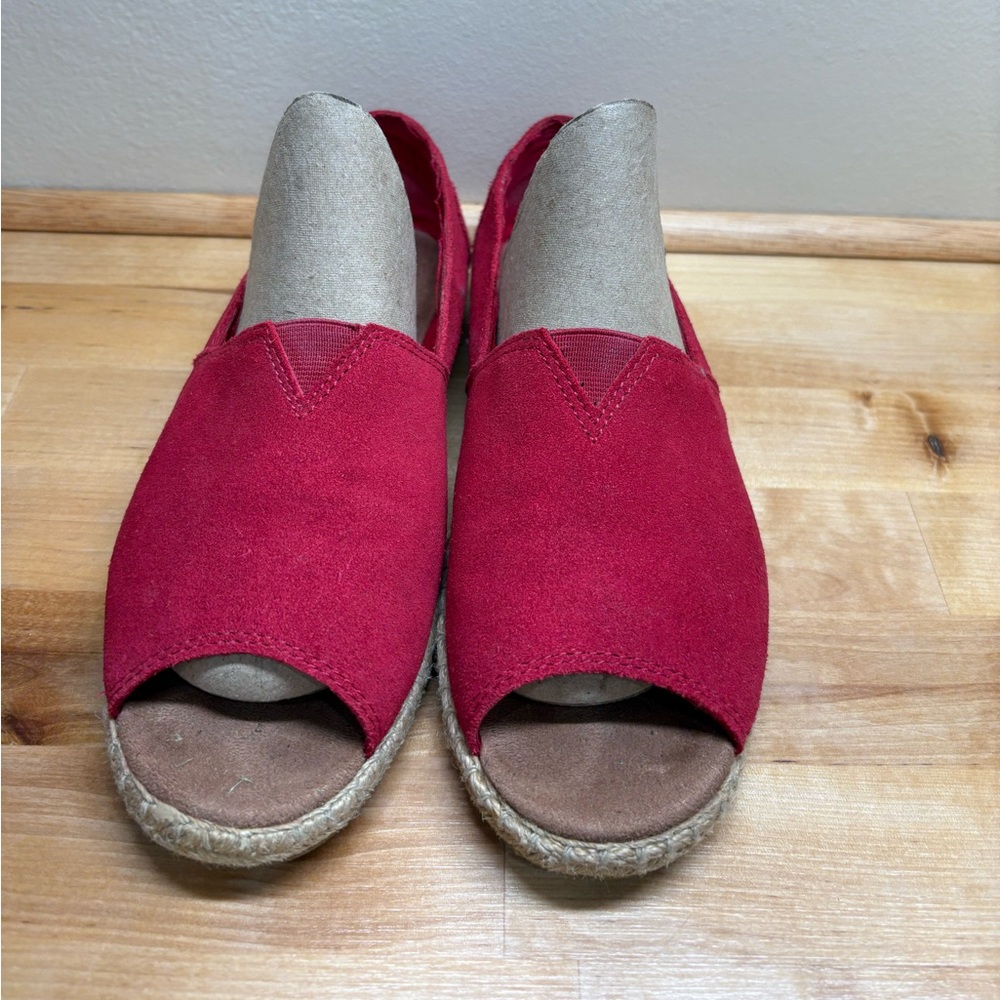 Toms Red Open-Toe Espadrilles